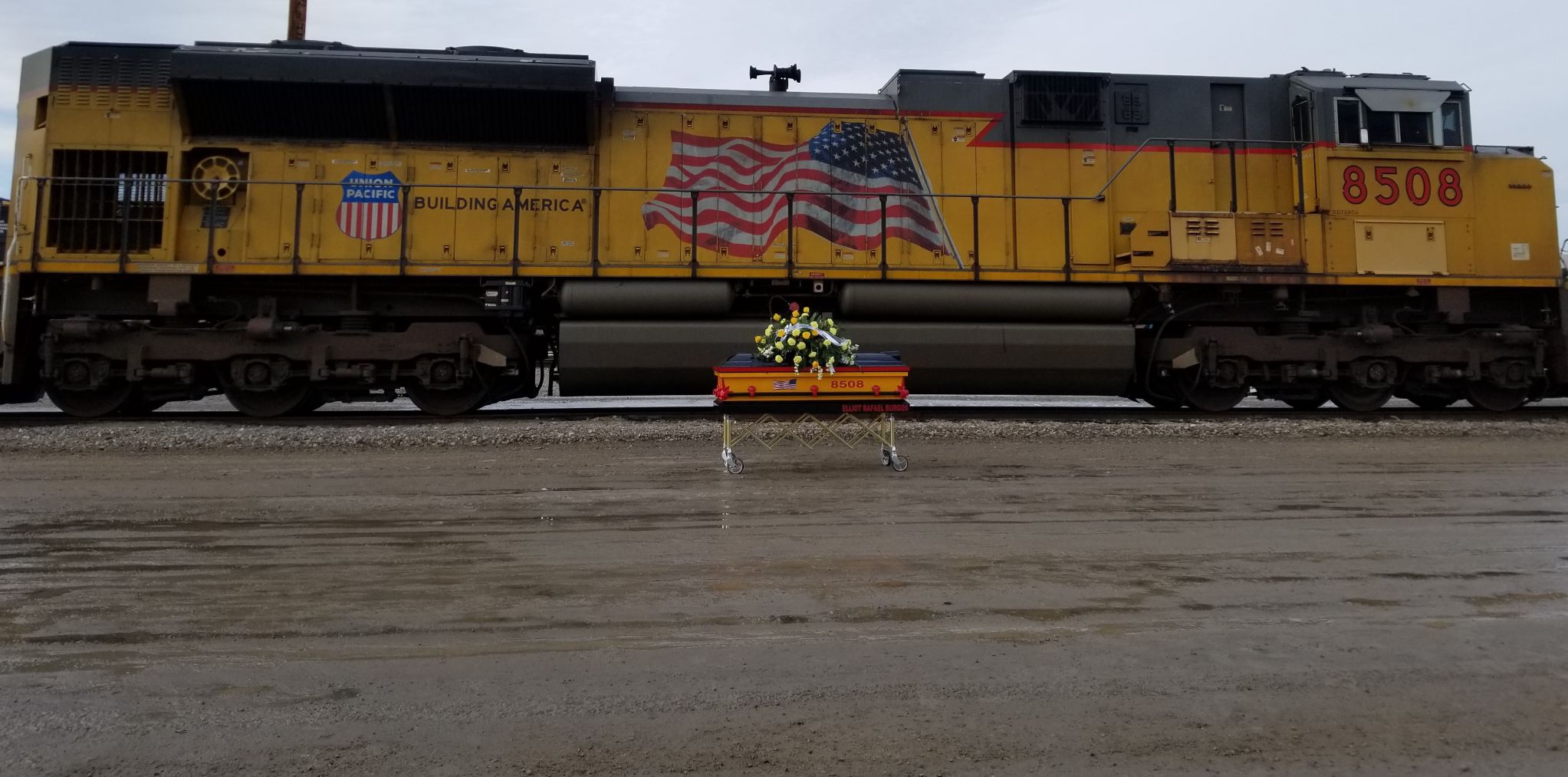 Elliot Burgos train